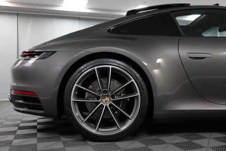 Porsche 911 CARRERA PDK 42