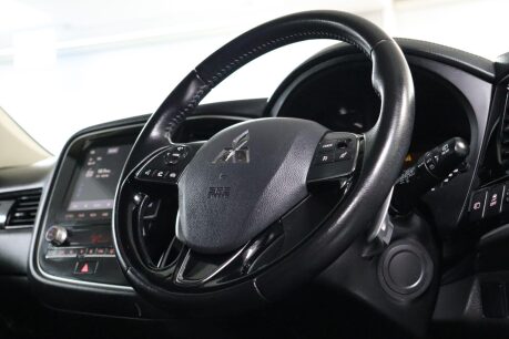 Mitsubishi Outlander DESIGN 13