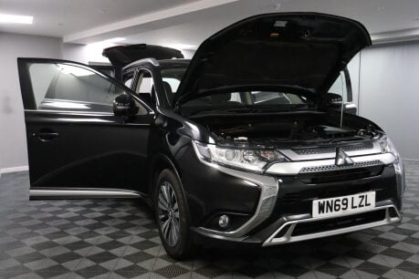 Mitsubishi Outlander DESIGN 16