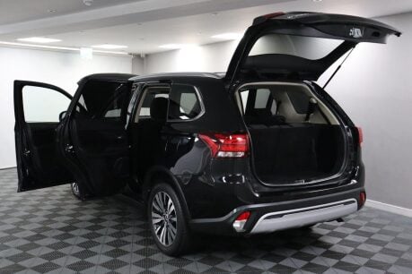 Mitsubishi Outlander DESIGN 22
