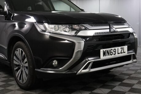 Mitsubishi Outlander DESIGN 25