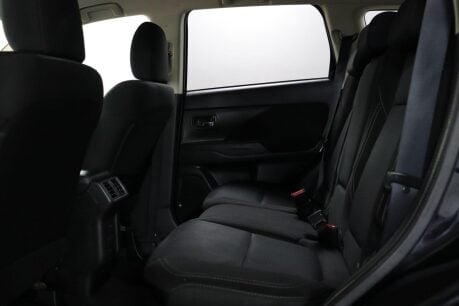 Mitsubishi Outlander DESIGN 43