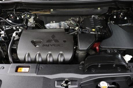 Mitsubishi Outlander DESIGN 46