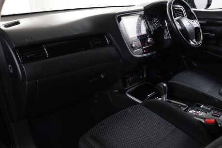 Mitsubishi Outlander DESIGN 35