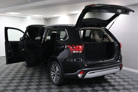 Mitsubishi Outlander DESIGN 22