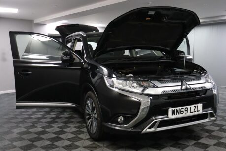 Mitsubishi Outlander DESIGN 16
