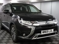Mitsubishi Outlander DESIGN 31