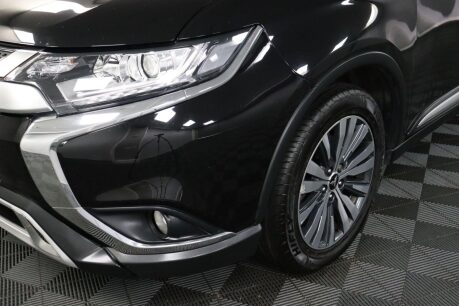 Mitsubishi Outlander DESIGN 32