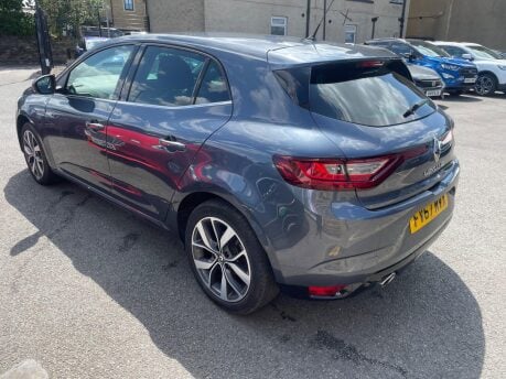 Renault Megane DYNAMIQUE S NAV DCI 5