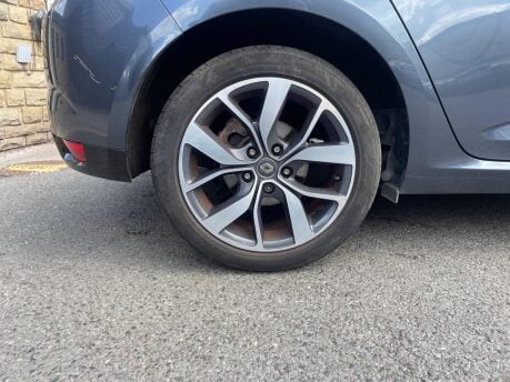 Renault Megane DYNAMIQUE S NAV DCI 12