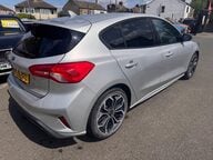 Ford Focus ST-LINE X 8