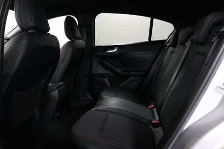 Ford Focus ST-LINE X 43