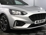 Ford Focus ST-LINE X 25