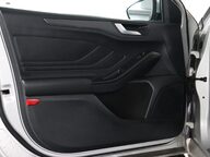 Ford Focus ST-LINE X 45