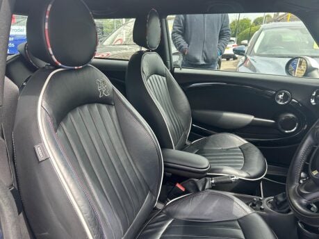 Mini Hatch COOPER LONDON 2012 EDITION 11