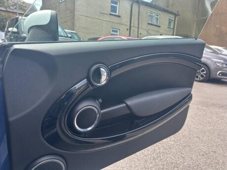 Mini Hatch COOPER LONDON 2012 EDITION 15