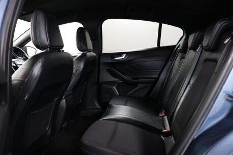 Ford Focus ST-LINE X 44