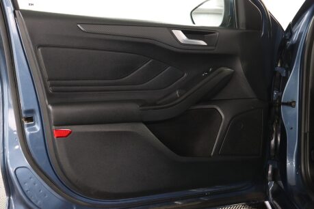 Ford Focus ST-LINE X 46