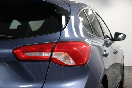 Ford Focus ST-LINE X 27
