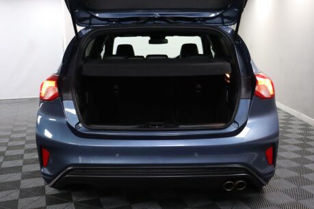 Ford Focus ST-LINE X 18