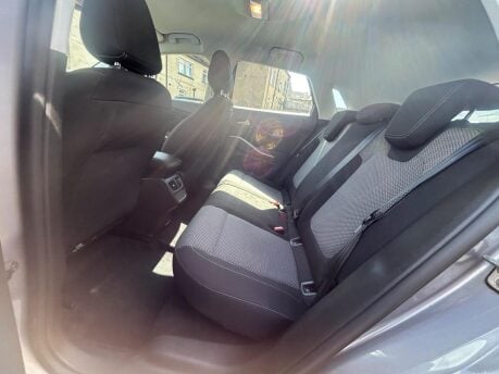 Vauxhall Grandland X SE S/S 11