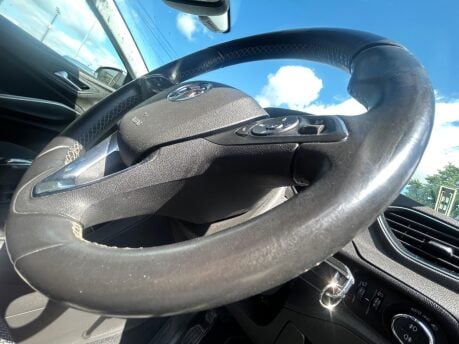 Vauxhall Grandland X SE S/S 17