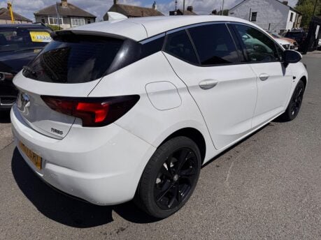 Vauxhall Astra SRI NAV S/S 8