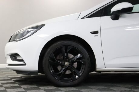 Vauxhall Astra SRI NAV S/S 28