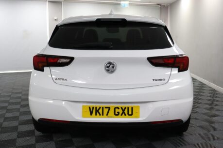 Vauxhall Astra SRI NAV S/S 9
