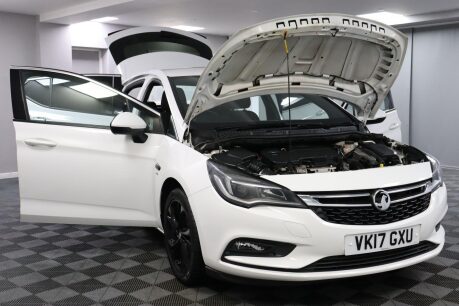Vauxhall Astra SRI NAV S/S 16