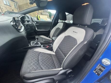 Kia Ceed CRDI GT-LINE ISG MHEV 18