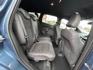 Ford Kuga ST-LINE TDCI 10