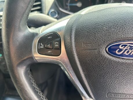 Ford Ecosport TITANIUM S 13