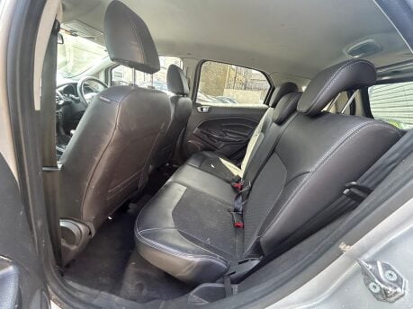 Ford Ecosport TITANIUM S 11