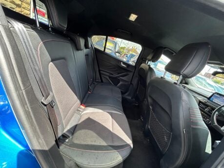 Ford Focus ST-LINE X 11