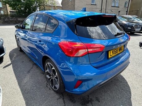 Ford Focus ST-LINE X 5