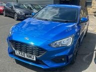 Ford Focus ST-LINE X 4