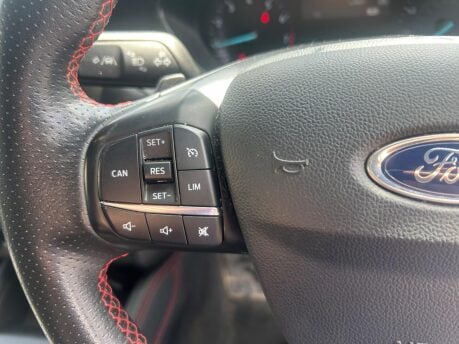 Ford Focus ST-LINE X 12