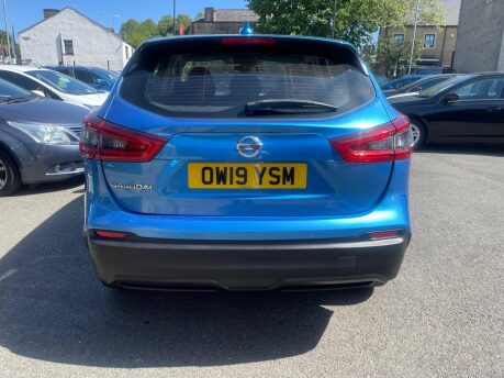 Nissan Qashqai DIG-T ACENTA PREMIUM 6