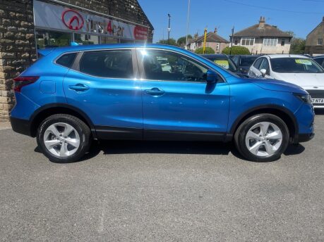 Nissan Qashqai DIG-T ACENTA PREMIUM 7