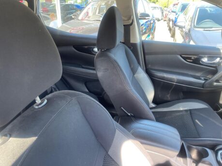Nissan Qashqai DIG-T ACENTA PREMIUM 10