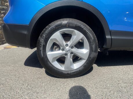 Nissan Qashqai DIG-T ACENTA PREMIUM 11