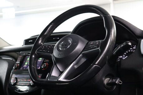 Nissan Qashqai DIG-T ACENTA PREMIUM 14