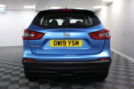 Nissan Qashqai DIG-T ACENTA PREMIUM 9