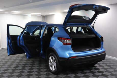 Nissan Qashqai DIG-T ACENTA PREMIUM 23