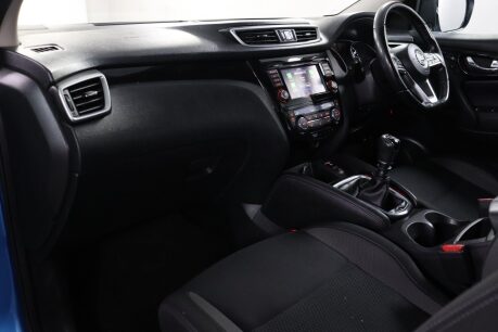 Nissan Qashqai DIG-T ACENTA PREMIUM 36
