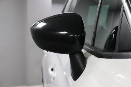 Vauxhall Crossland X GRIFFIN 33