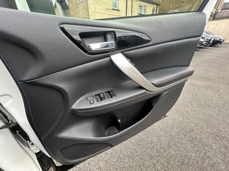 Mitsubishi Eclipse Cross 4 14