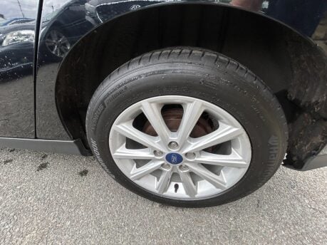 Ford Focus TITANIUM 14