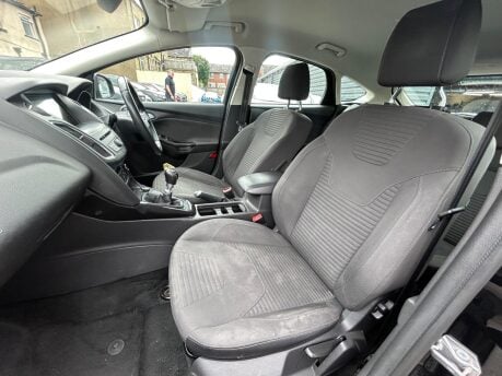 Ford Focus TITANIUM 17